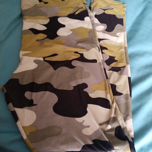 LuLaRoe Pants - TC Leggings 🦄